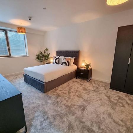 Stunning 4-Bedroom Townhouse With Free Parking Manchester Exterior photo