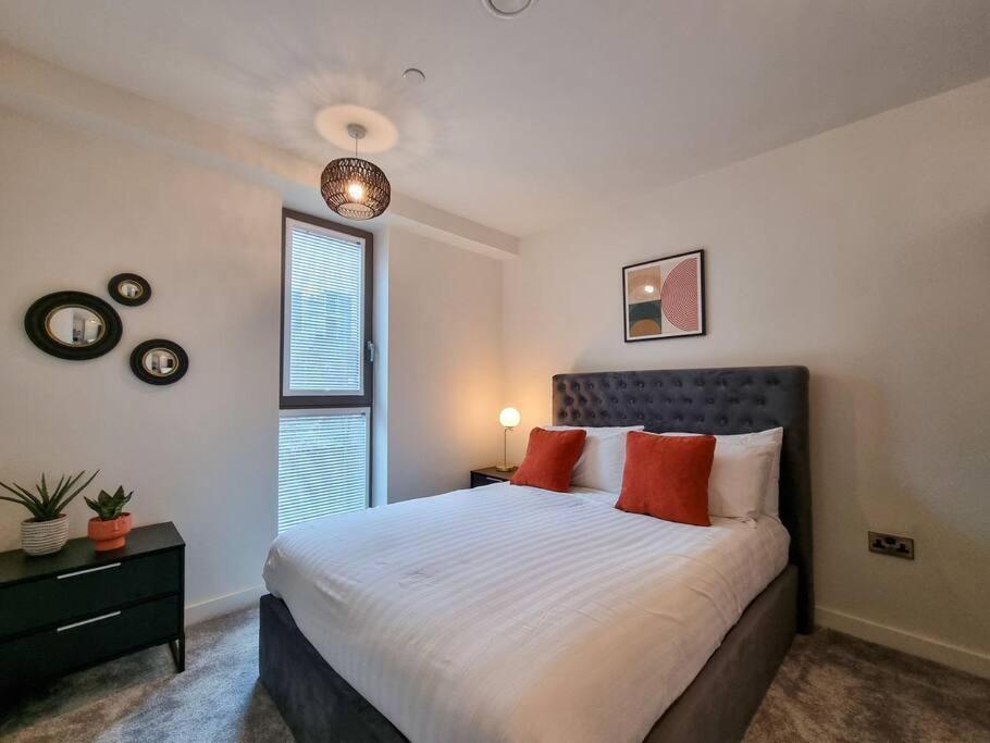 Stunning 4-Bedroom Townhouse With Free Parking Manchester Exterior photo