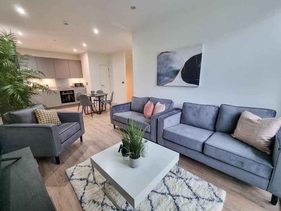 Stunning 4-Bedroom Townhouse With Free Parking Manchester Exterior photo